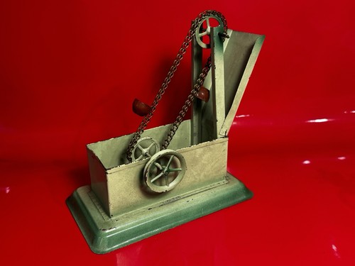 Altes wasser schöpfwerk - wasser,